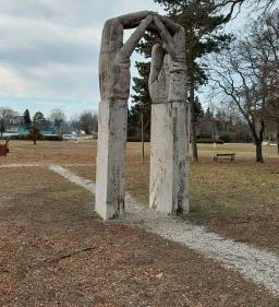3. legjobb látnivaló: Harmadik Évezred Kapuja Emlékmű