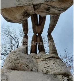 Harmadik Évezred Kapuja Emlékmű