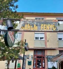 Három Fenyő Étterem