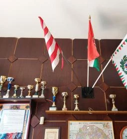 Három Fenyő Étterem