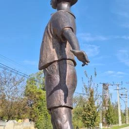 Három gyermek, Fertőszentmiklós - Egyéb