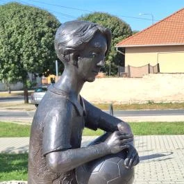 Három gyermek, Fertőszentmiklós - Egyéb