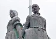 A három leány szobra Mohács