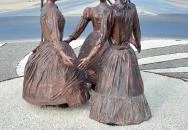 Táncos lányok Mezőkövesd