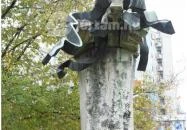 Három tavasz-szobor Kecskemét