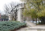 Három tavasz-szobor Kecskemét