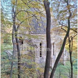 Háromhegyi Pálos templom-és kolostorrom Martonyi - Külső kép