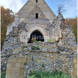 Háromhegyi Pálos templom-és kolostorrom Martonyi - Külső kép