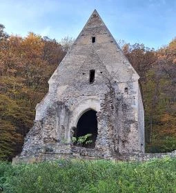 Háromhegyi Pálos templom-és kolostorrom