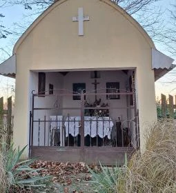 Háromszenteki kápolna