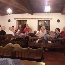 Határmenti Vigadó, Bozsok - Belső