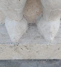 A hatházi kun kőasszony