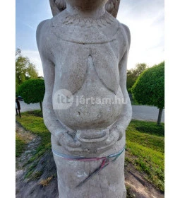 A hatházi kun kőasszony