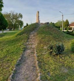 A hatházi kun kőasszony