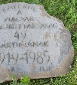 Hatvani vérengzés emlékműve