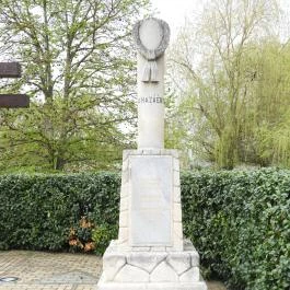 A Hazáért emlékmű, Gyermely - Egyéb