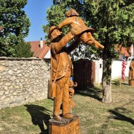 Hazatérőben Bakonykúti - Külső kép