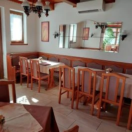 Hegyalja Vendéglő Pázmánd - Belső