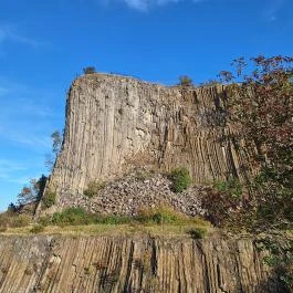 Hegyestű Geológiai Bemutatóhely, Monoszló - Külső kép