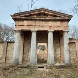 Hegyi kastély & csillagvizsgáló romjai, Bicske - Külső kép