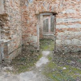 Hegyi kastély & csillagvizsgáló romjai, Bicske - Belső