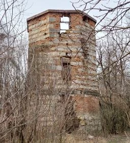 Hegyi kastély & csillagvizsgáló romjai