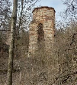 Hegyi kastély & csillagvizsgáló romjai