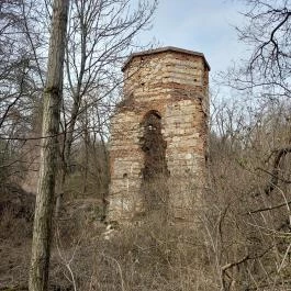 Hegyi kastély & csillagvizsgáló romjai, Bicske - Külső kép