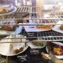 HellóAnyu!, Budapest - Étel/ital