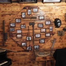 Henryx Western City Császár - Egyéb