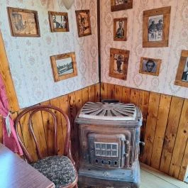 Henryx Western City Császár - Egyéb