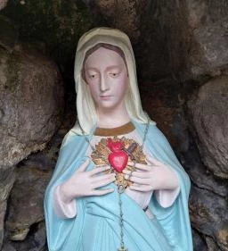 Herceghalmi Lourdes-i barlang