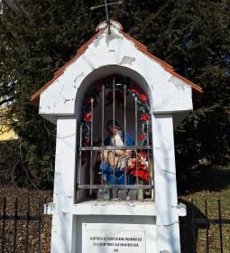 Hétfájdalmú Szűzanya-szobor