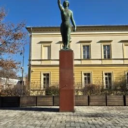 Hírvivő Ózd - Külső kép