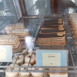 Hisztéria Cukrászda Gyömrő - Étel/ital