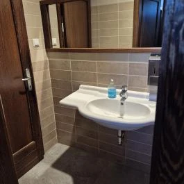 Hisztéria Cukrászda, Tápiószecső - Mosdó