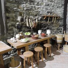 Hollókői Vár, Hollókő - Belső