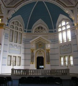 Holokauszt Emlékközpont