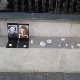 Holokauszt Emlékközpont Budapest - Egyéb