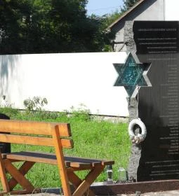 Holokauszt-emlékmű