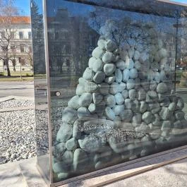 Holokauszt-emlékmű, Makó - Egyéb