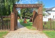 A hon mentsvára Játszótér Segesd