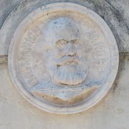 Honvéd-emlékmű Isaszeg - Egyéb