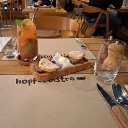 Hoppá Bistro Budapest - Étel/ital
