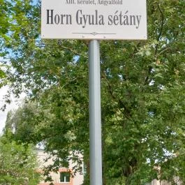 Horn Gyula szobra, Budapest - Egyéb