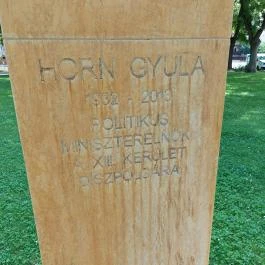 Horn Gyula szobra, Budapest - Egyéb