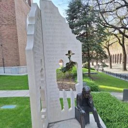 Hortobágyra deportált családok emlékműve Szeged - Külső kép