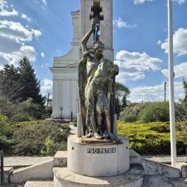 Hősi emlék Kóka - Külső kép