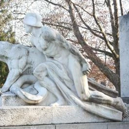 Hősi emlékmű Győr - Egyéb