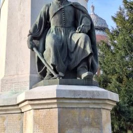 Hősi emlékmű Makó - Egyéb